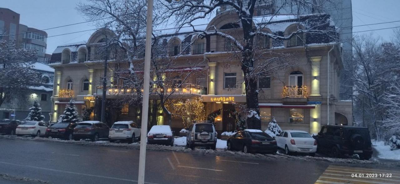 Apartment In A Guest House Almaty Exterior photo